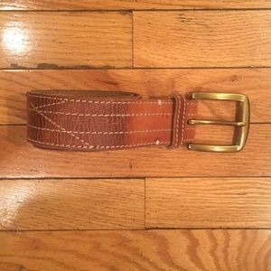 LUCKY BRAND SOLID BRASS BUCKLE LEATHER BELT